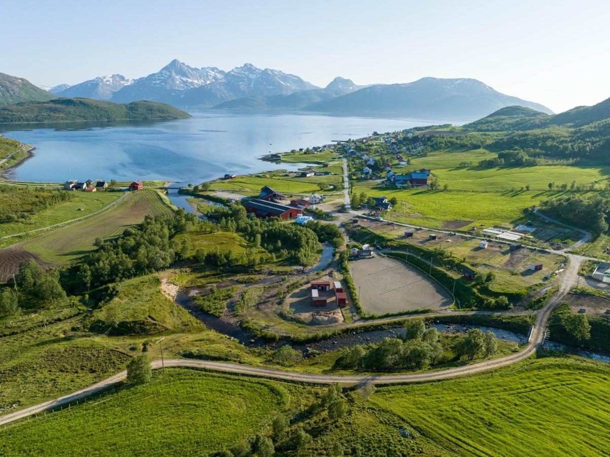 Storjord Farmstay Ranchhouse Kvaloya Экстерьер фото